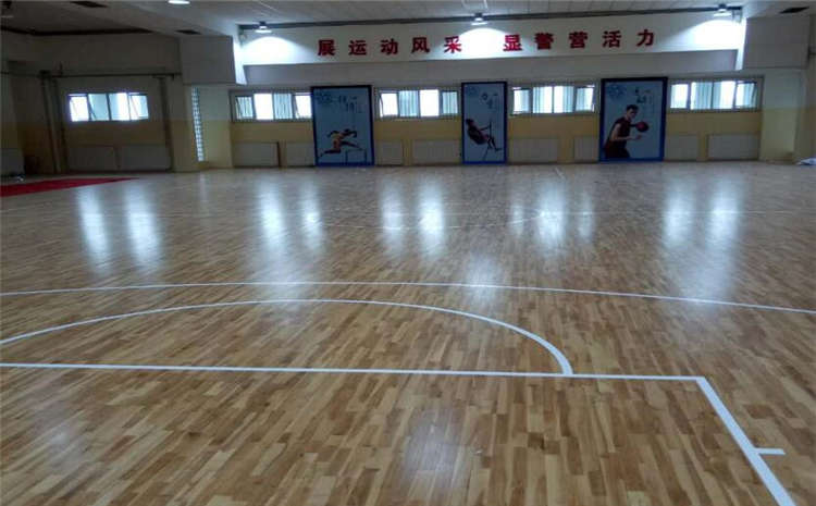 20厚舞臺(tái)運(yùn)動(dòng)木地板規(guī)格